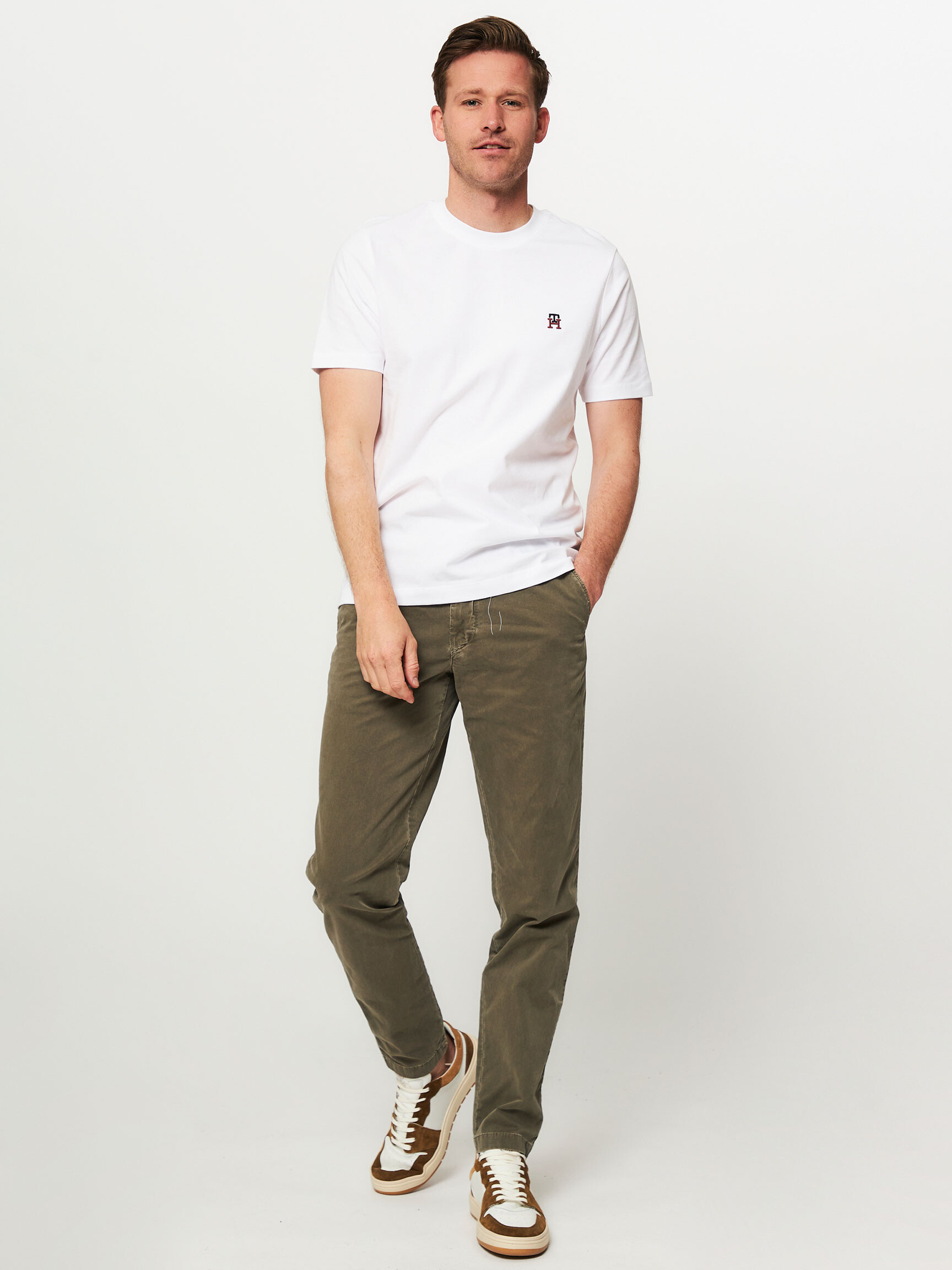 Hilfiger trousers outlet