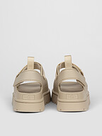 Ugg | Shoes | Sandals