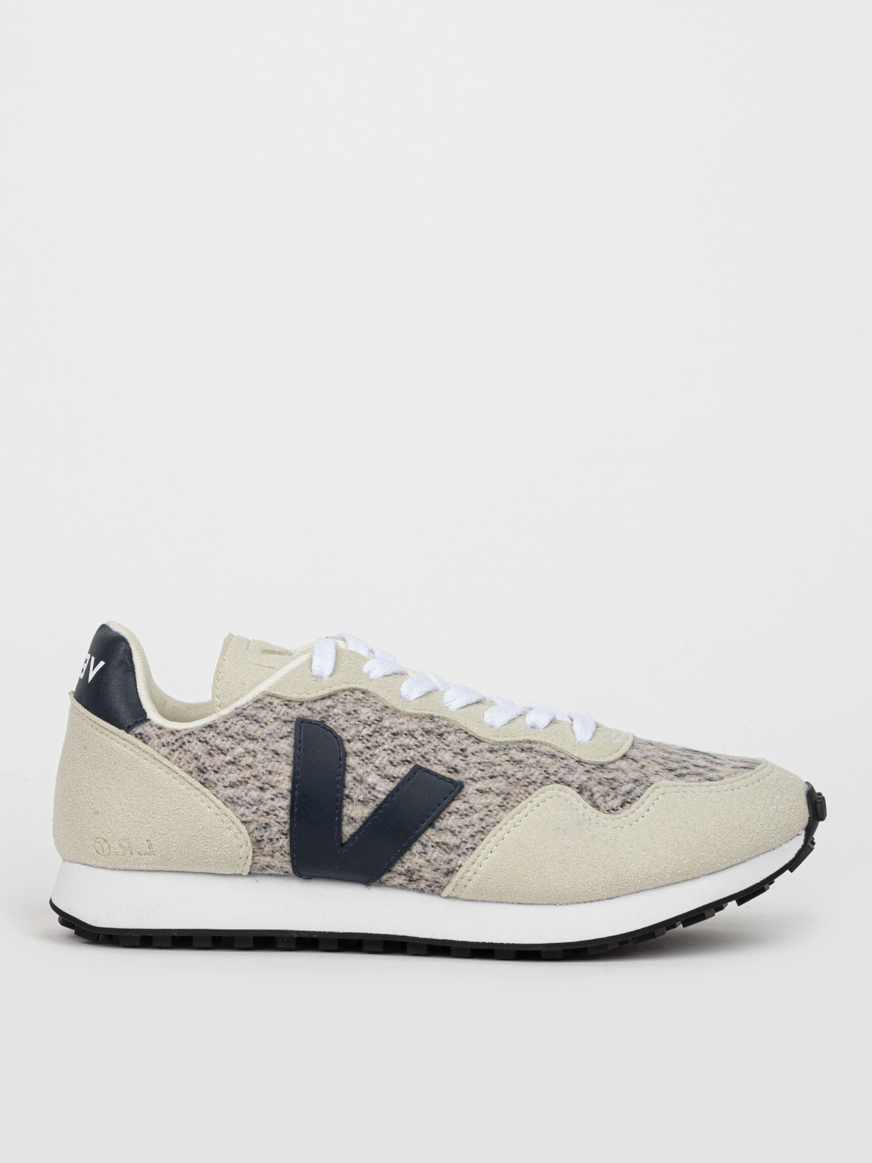 Veja femme 39 new arrivals