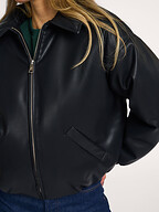 Welter Shelter | Jassen | Leatherlook/coated